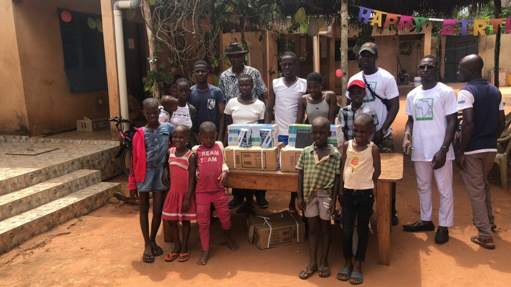 Social action of Acting for Africa in an orphanage in Lomé, Togo